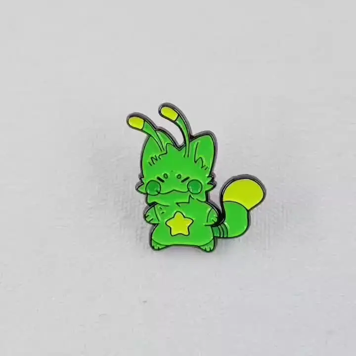 Металлическая брошь Silly Gnarpy