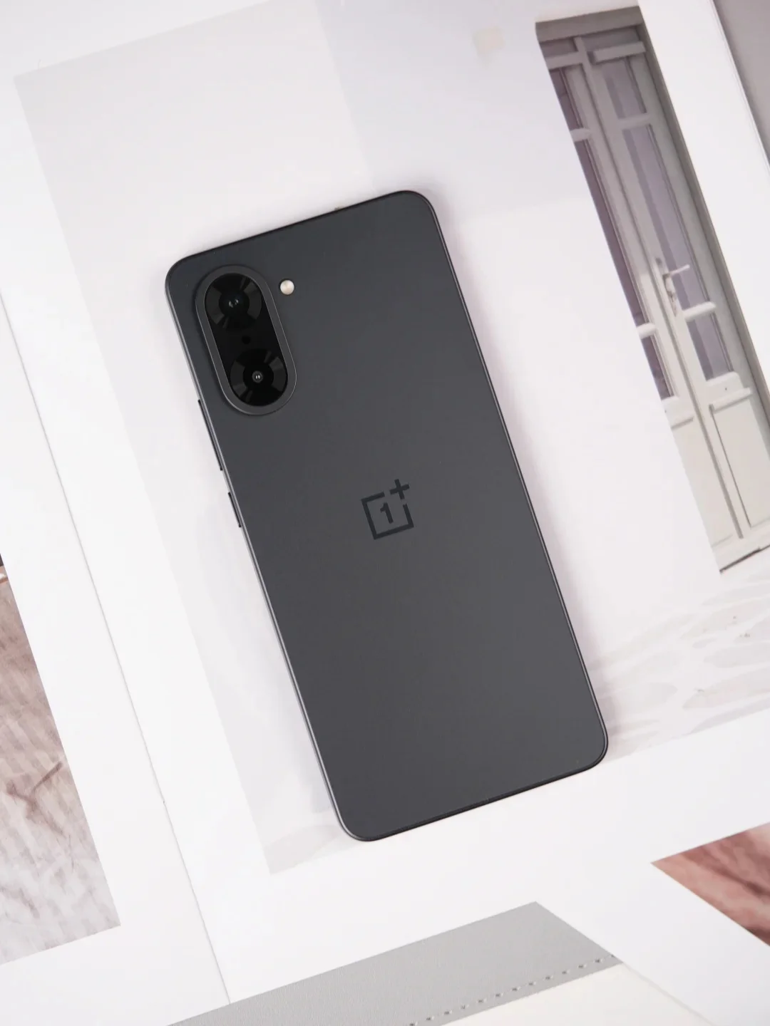 2025年新型OnePlus Nord 5グローバル版スマートフォン、50MP LYT-700