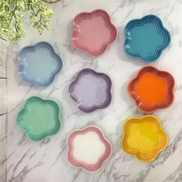 5.5'' Cat Feeding Flower Shaped Ceramic Disc Extra Wide Raised Cats Food Bowl  Anti-vomiting Cat Feeder Pet Delicate Tableware 6