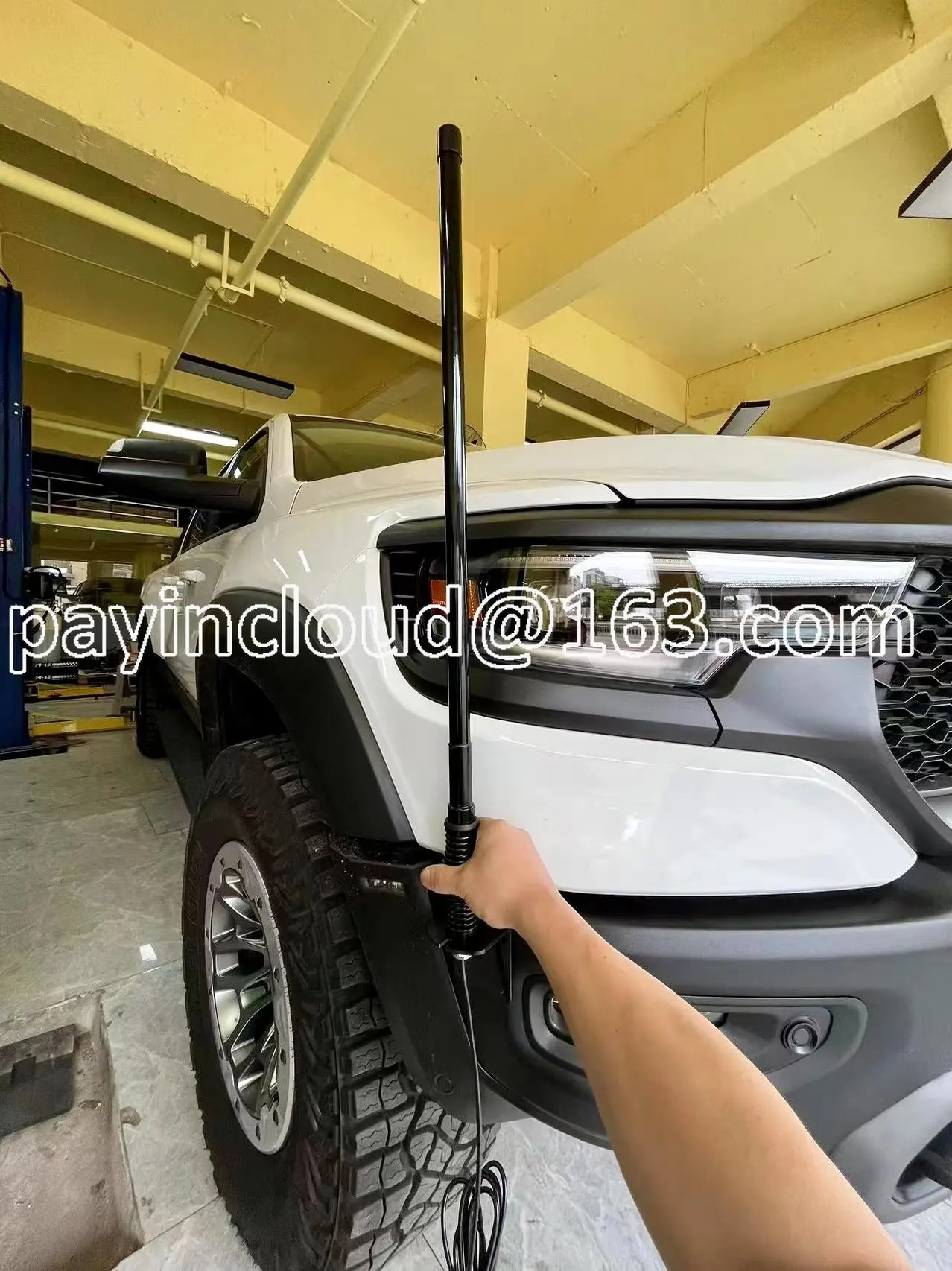 Vehicular Transceiver Antenna Off-Road Vehicle Modified GME