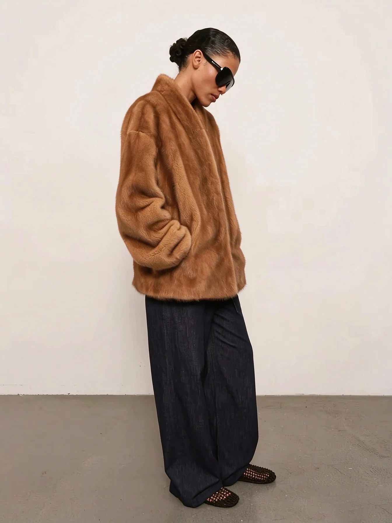 Laur 2026 Luxury Mink Fur Coat Women Oversized V Neck Long Sleeve Warm Real Fur Winter Outerwear Daily