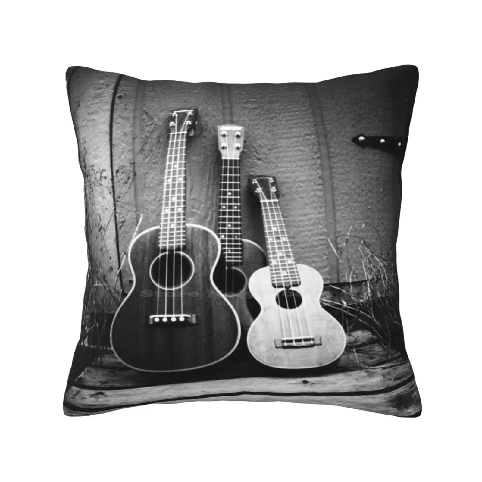 Ritratto Di Famiglia Divertente Carino Decor Federa Quadrata Diana Mini Lomografia B W 35Mm Pellicola Chitarra Ukulele