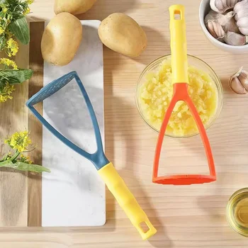 Potato Masher Plastic Kitchen Tool for Smooth Mashed Potatoes Garlic Press Fruit Crusher Manual Mashing Tool for Home Cooking