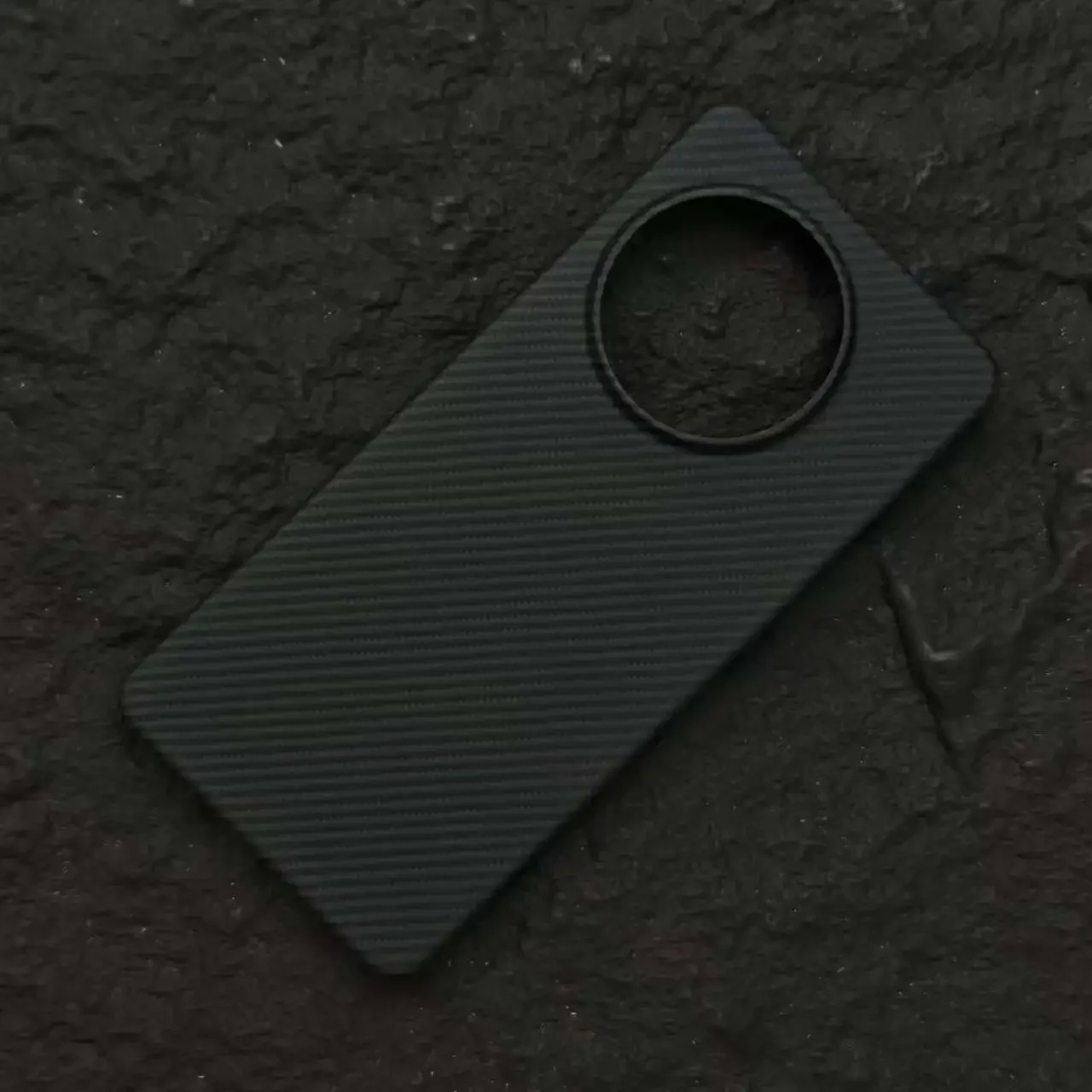 Ultra-Thin Carbon Fiber Aramid Phone Case - Sleek Business Protective Cover