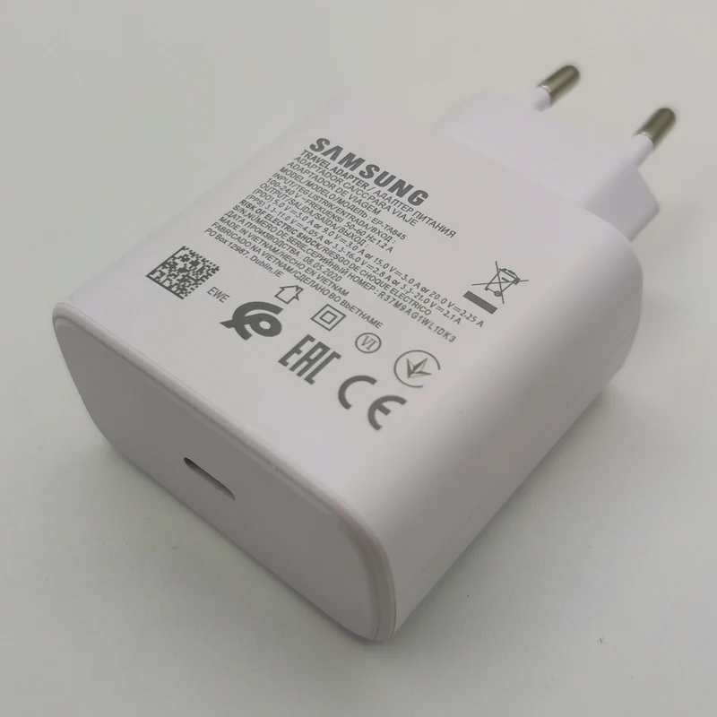 45W Super Fast Charging Adapter by Samsung