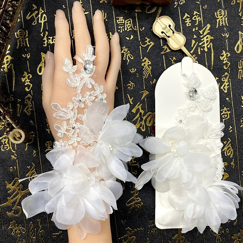 New Bridal Lace Gloves Women Fingerless Flower Mesh Yarn Evening Gloves Elegant Guantes Wedding Party Glove Girl Short Paragraph