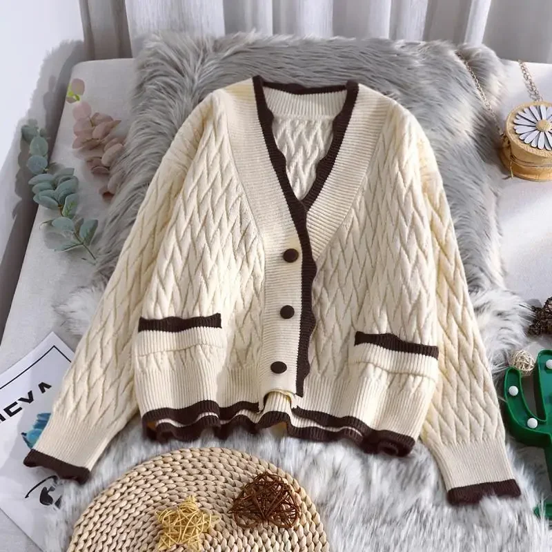 thumbnail image 1 of Nuevo cárdigan de punto de primavera y otoño para mujer, chaqueta holgada de estilo informal, top de estilo fresco para estudiantes, versión coreana, 1 of 5