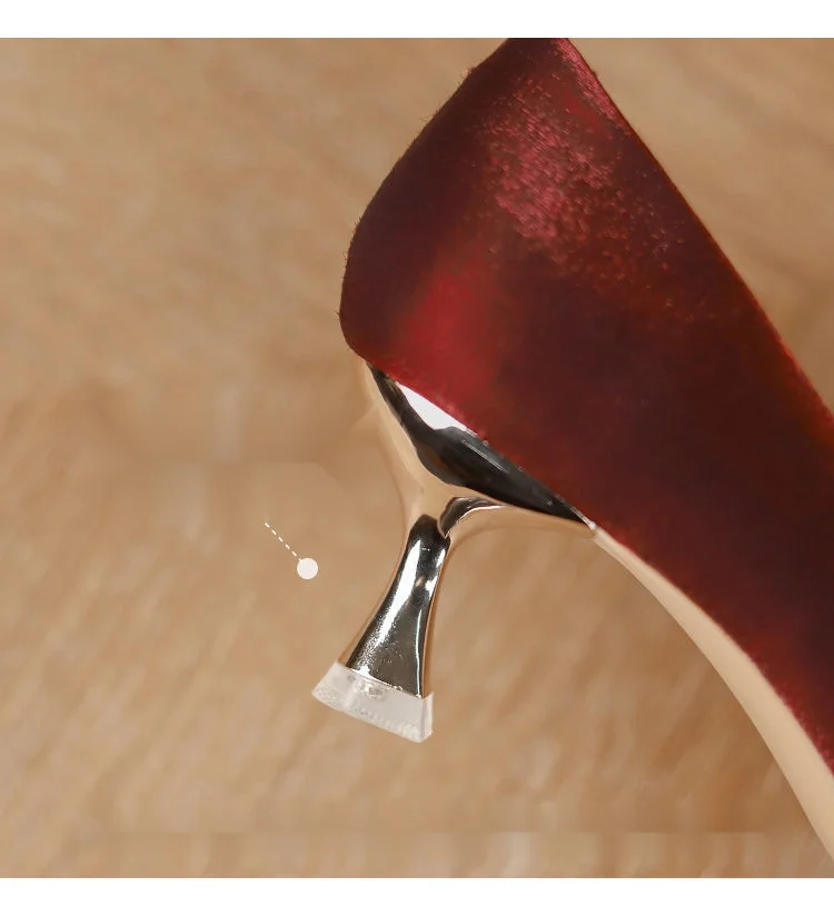 Tempérament français talons hauts femmes talon fin célébrité senior niche design sens_voghion.com