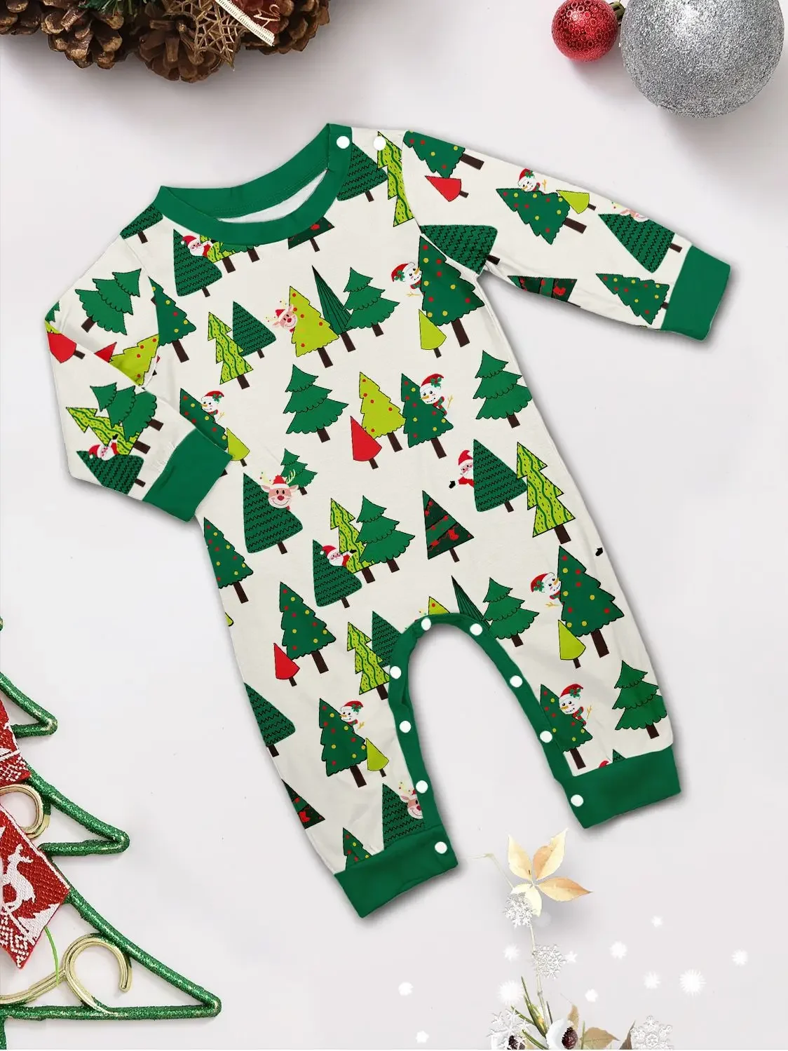 New Christmas Look Santa Tree Allover Print Family Matching Outfits Women Men Boys Girls Clothing Sets Xmas Pajamas Set Soft Pjs 5