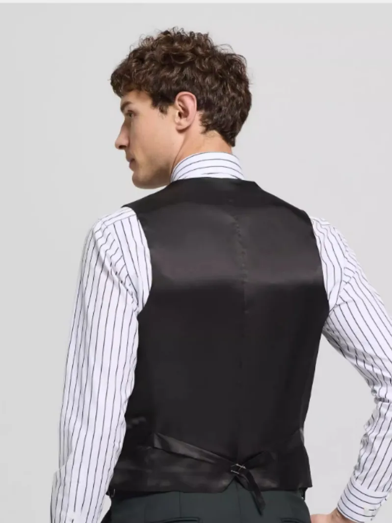 Рисунок 2 - Жилет мужской черный