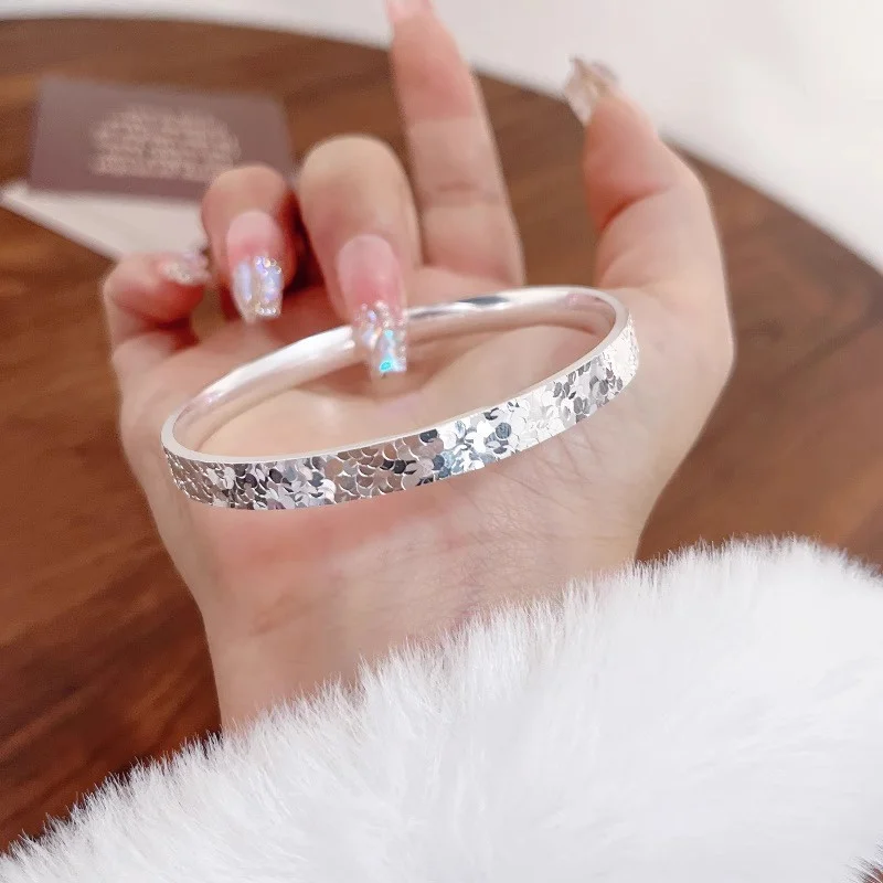 Fashionable Sparkling Snowflake Silver S999 Closed Women's Bracelet, Japanese and Korean Advanced Design Couple Jewelry