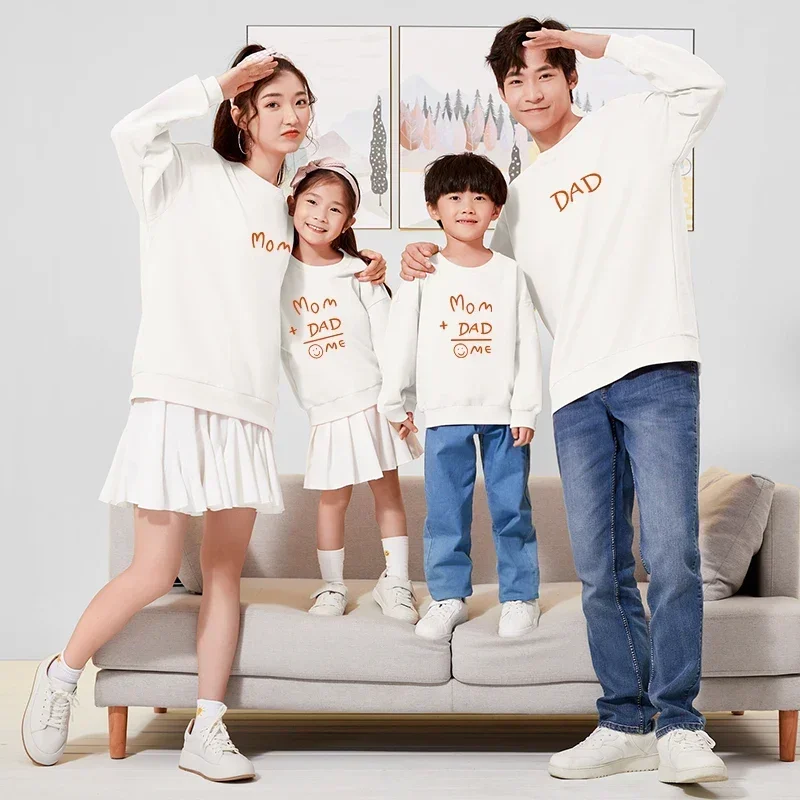 thumbnail image 2 of Camisetas navideñas para madre e hija, sudaderas para padre, madre e hijo, conjuntos familiares a juego de invierno, camisetas con estampado de letras, jerséis para bebés y niños, 2 of 5