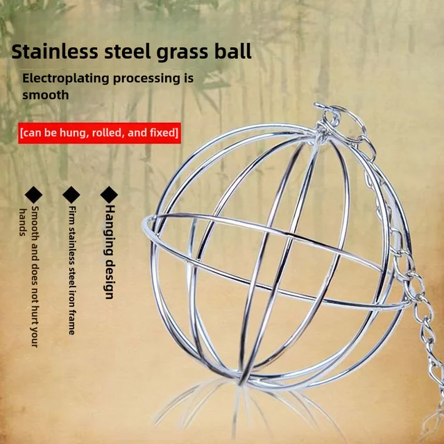Rabbit grass ball can be hung on a feeding rack 3
