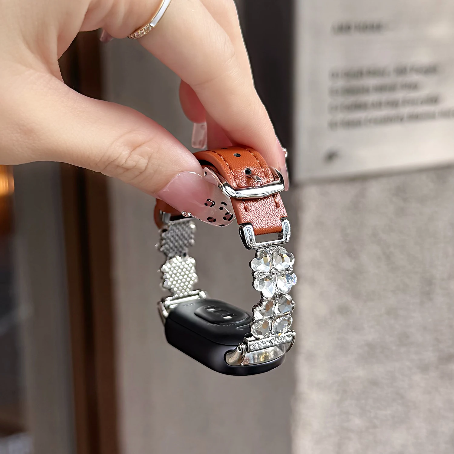 Buntes vierblättriges Diamant-Spleißarmband für Xiaomi Band 10 8 9 Pro Girl, Geschenk für Huawei Band 8/9/10 Fit3/4 Pro Universal 18/20 – Detail 3