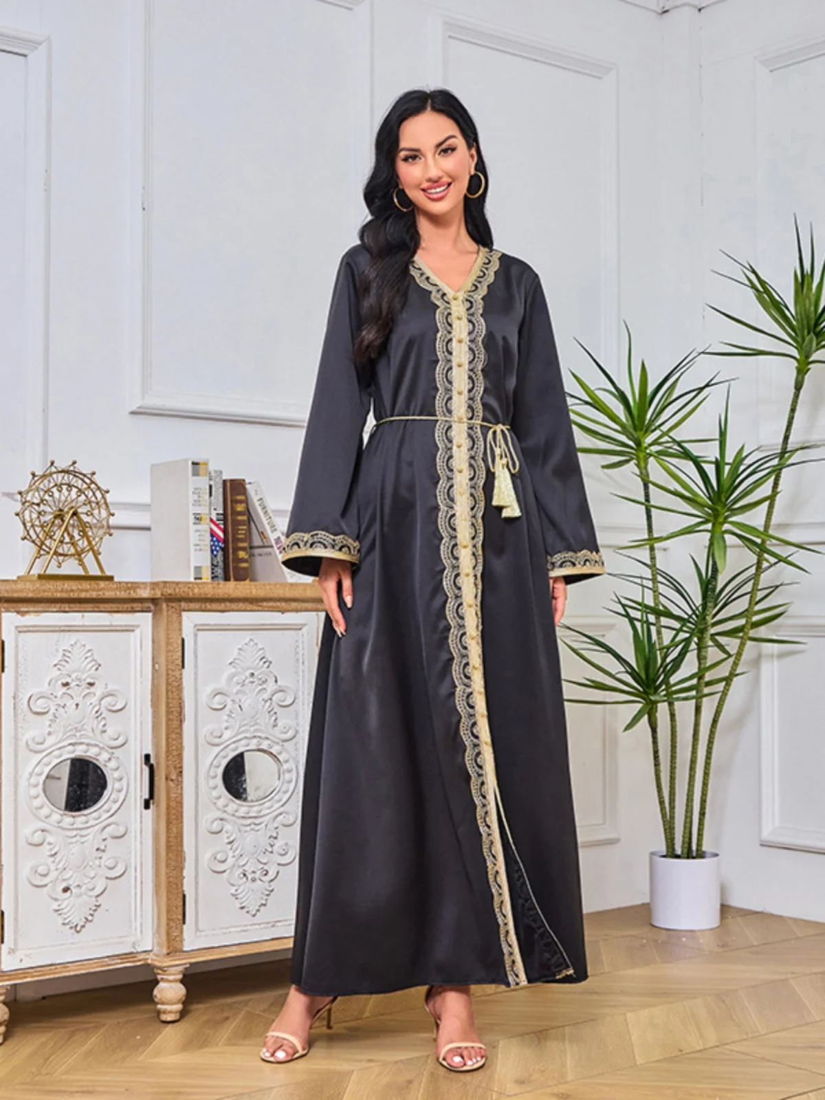 Middle East Arab Ethnic and Ankle Embroidered Robe