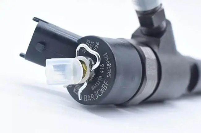 Diesel Common Rail Fuel Injector 0445110418 0445110520 for FIAT DUCATO 2.3L 2015/IVECO 504389548 diesel injector tube