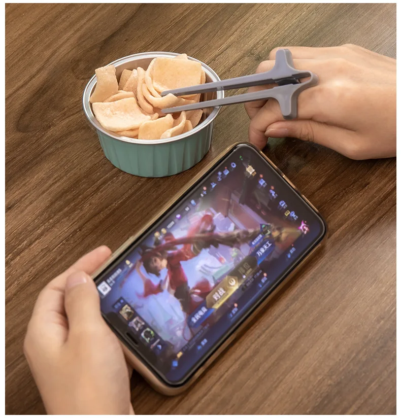 Portable Free Hands Playing Games Finger Chopsticks Lazy Chopstick