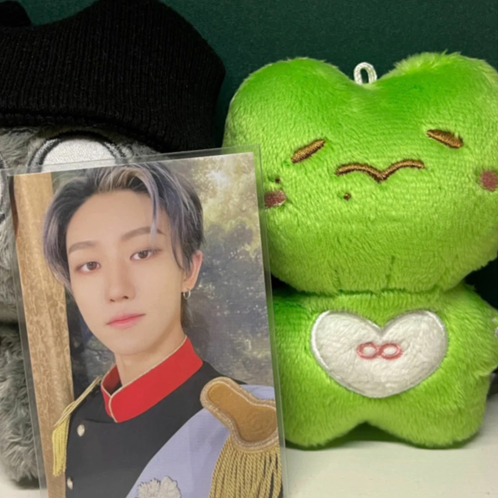 

Брелок для ключей в виде куклы Kpop Idols The8, 10 см, мультяшный милый зеленый брелок для ключей, заполненный полипропиленовым хлопком, мягкий, короткий, плюшевый, женский подарок