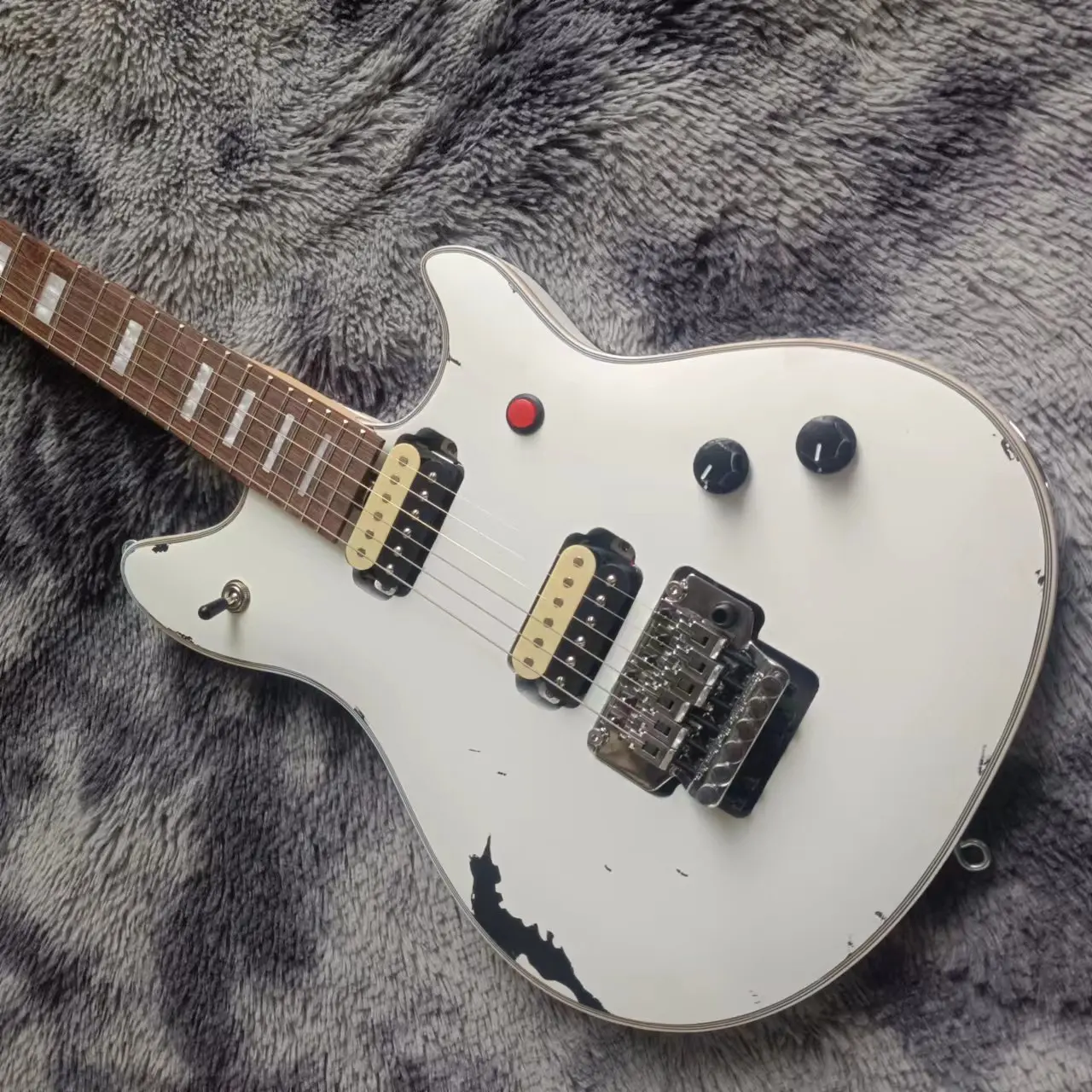 ルデンアンティーク/レリックのエレキギター,wolf,エレガントなネックボード,白/黒,送料無料