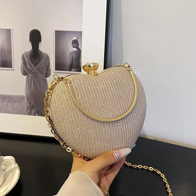 New Shaped Heart Dinner Chain Shoulder Female Tote Bag Fashion Diamond Metal Handheld Y2k Handbag Woman Party Bolsas Clutche