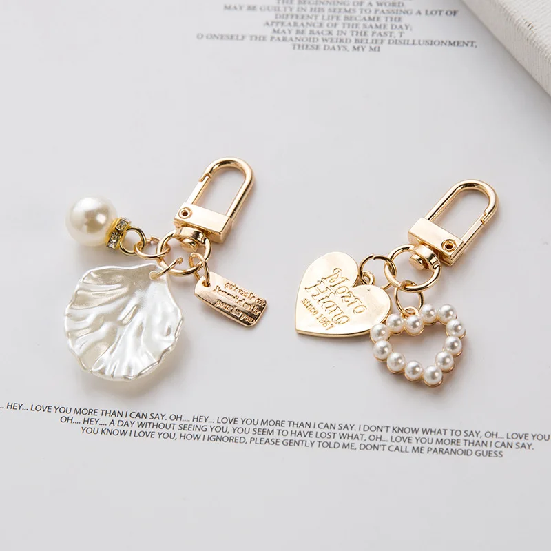 Car Keychain Women Ladies Pearl Shell Shape Key Ring Lovely Keychains for Girls Dree up Accessories