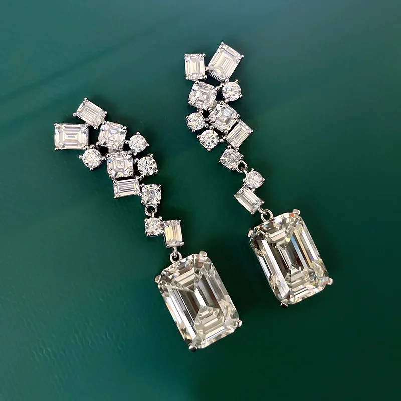 

Karachi Gaoding Imported High Carbon Diamond Emerald Earnail Fashion Earrings Quality 925 Silver Imitation E197 Jewelry