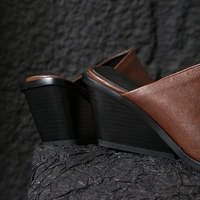 Women's New Summer Metal Headed Genuine Leather Cowhide High Heels Large Square Headed Retro Muller Slippers - Image 5