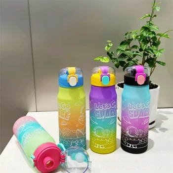 600ML Gradient Color Astronaut Plastic Space   Sports Water Bottle with Cartoon sticker  Drinking Water Bottle Outdoor Sports Tr