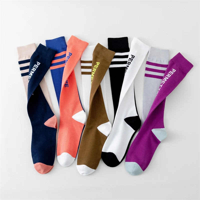 

2023 Women's Socks Colorful Cotton Sweat-Absorbing Calf Socks Sports Professional Running Yoga Marathon Long Socks For Women