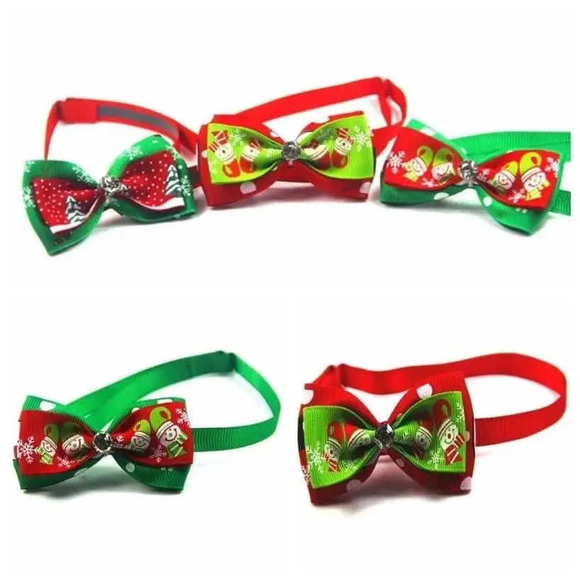 1 Pcs New Red And Green Christmas Collection Pet Bowtie Handmade Jewelry Collar Cat And Dog Cute Bowtie Pet Accessories