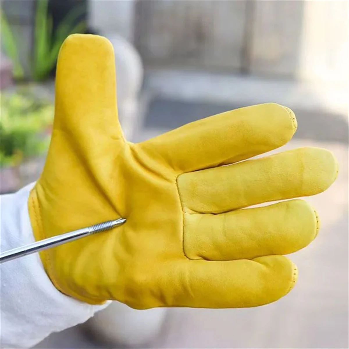 1Pair Breathable Beekeeping Gloves Soft Hand Straight Thumb Long Sleeves Sheepskin and Ventilation Fabric Apiculture Gloves 50cm