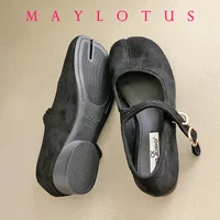 2025 Woman 3cm High Heel Split Toe Tabi Shoes Solid Colors Female Suede Shoes Ballet Dress Comfortable Retro Mary Janes 1