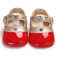 New Fashion Newborn Red Baby Shoes Non-slip Cloth Bottom Shoes For Girls Elegant And Noble Leisure Baby First Walking Shoes 2