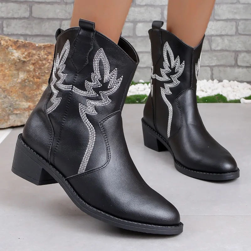 2023 Winter Shoes for Female Slip-on Women's Ankle Boots Square Heel Low Heel Casual Women's Shoes Plus Size Light Ladies Boots