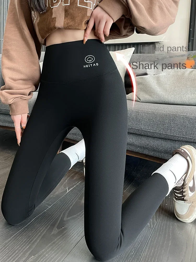 

Shark pants for women, suitable for spring, autumn, and winter. These high-waisted velvet pants lift the hips and are perfect fo