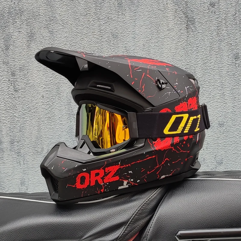 Off-Road Racing Helmet 1