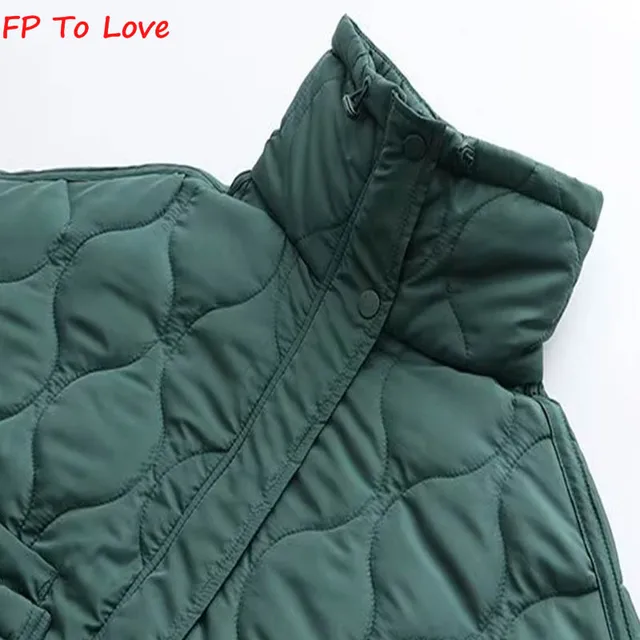 Khaki Quilted Cotton Jacket: Style and Warmth for the Winter