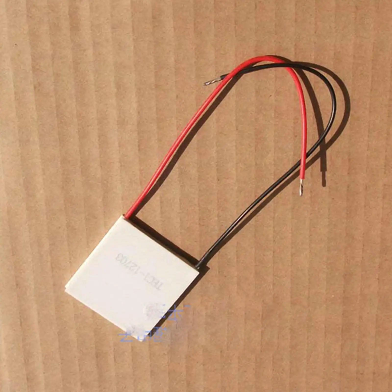 40x40x4.4mm 3A 15V 29.3W TEC1-12703 Thermoelectric Cooler Peltier Heatsink