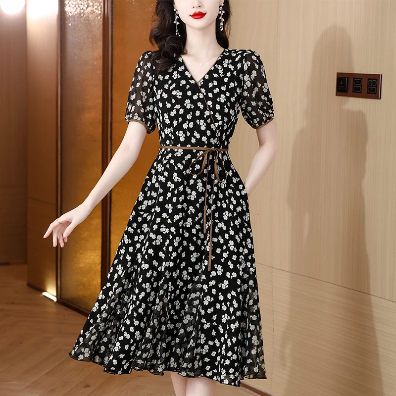 

Платье, Новинка лета 2023, французская винтажная приталенная Милая юбка, черная Лоскутная Фланцевая юбка с цветочным рисунком