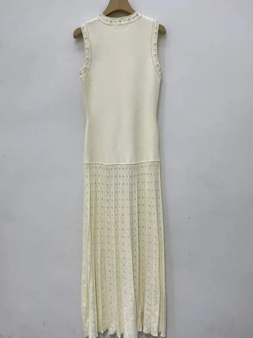 Pearls Decorated Women Round Neck Sleeveless Splicing Knitted Dress or Short Knitted Jacket 2025 Early Spring New Women's Suit 4