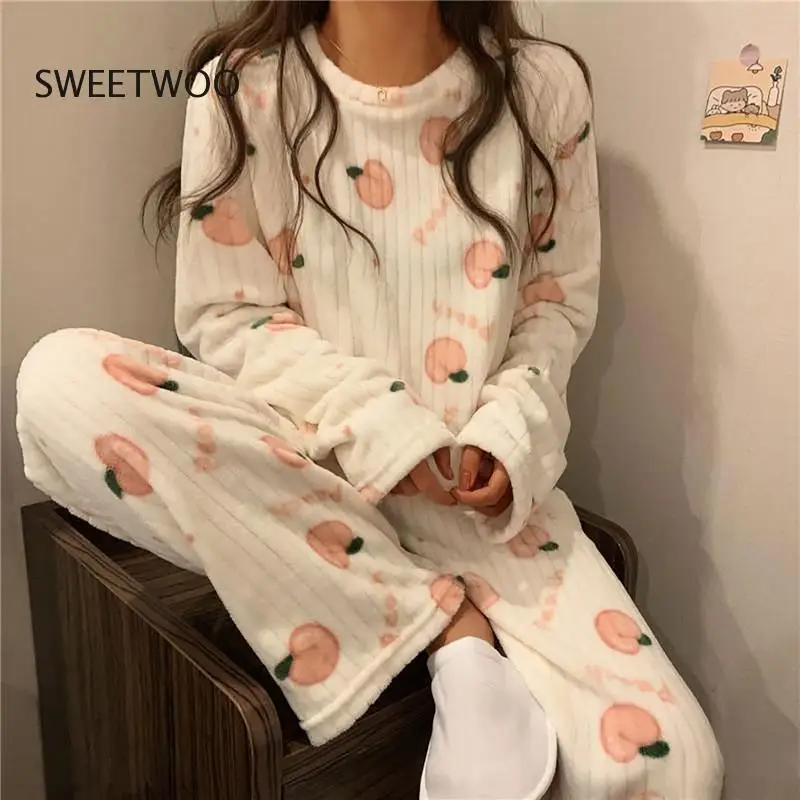 

Женская зимняя Фланелевая пижама, флисовая Пижама, одежда для сна, домашняя одежда, в полоску, с милым принтом, теплый бархатный женский костюм, женский пижамный комплект