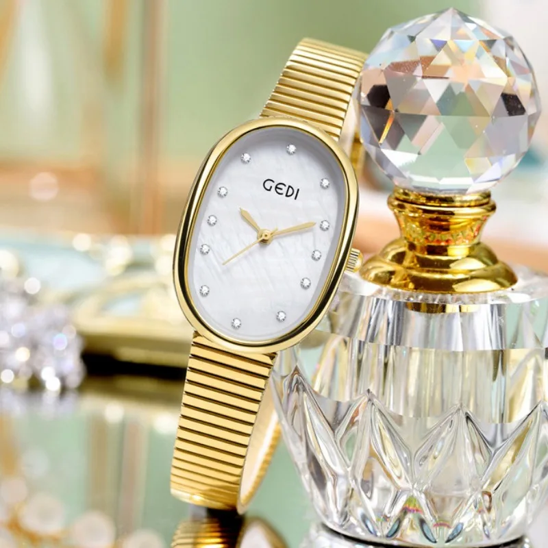 Women Fashion Watch Luxury Exquisite Waterproof Lady Quartz Watch Oval Beige Face Alloy Bands Business Clock Relojes Para Mujer