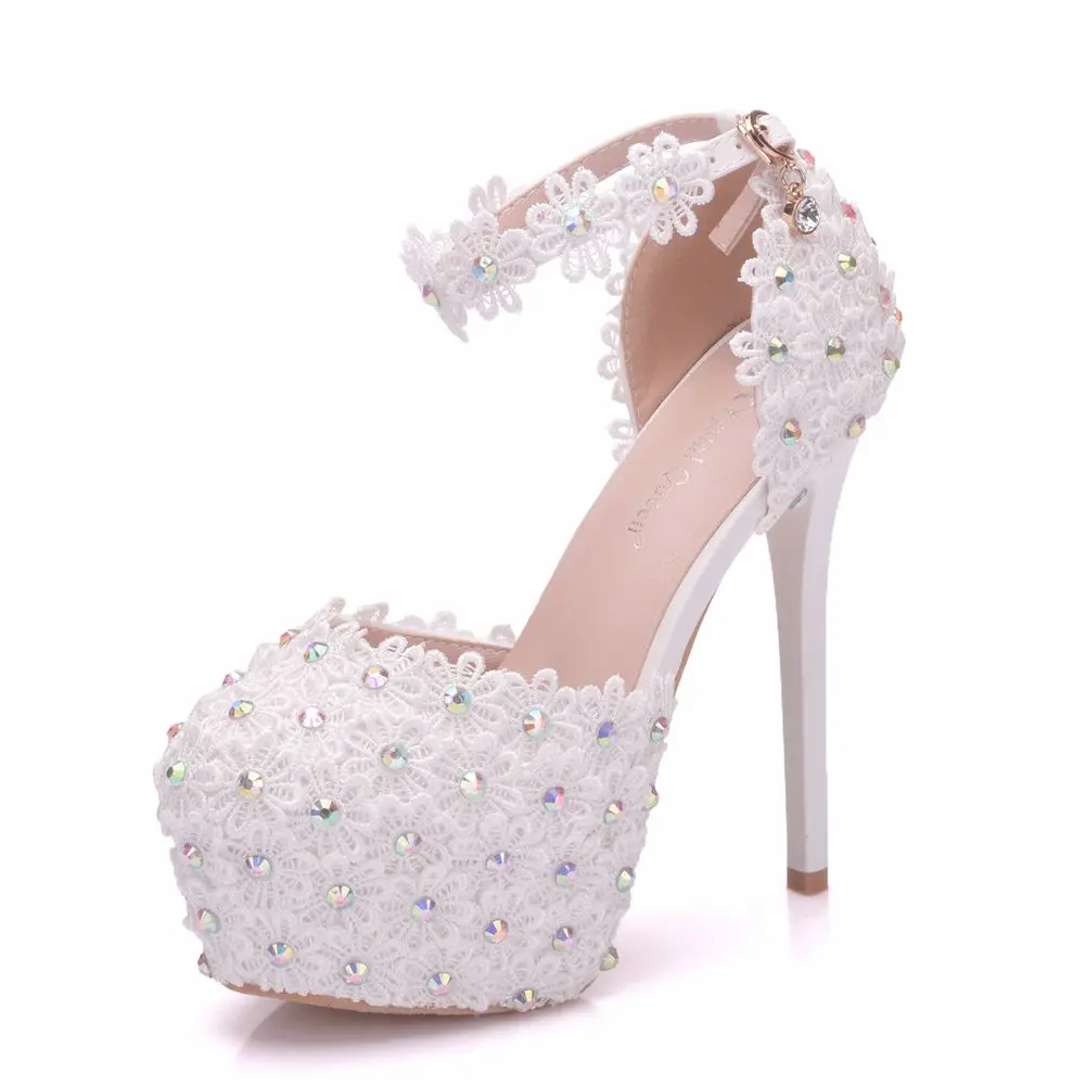 Crystal Qeen White Lace High Heels Platform Round Flower Bride Wedding Shoes Wristband Ab Color Diamonds Pumps Sandals