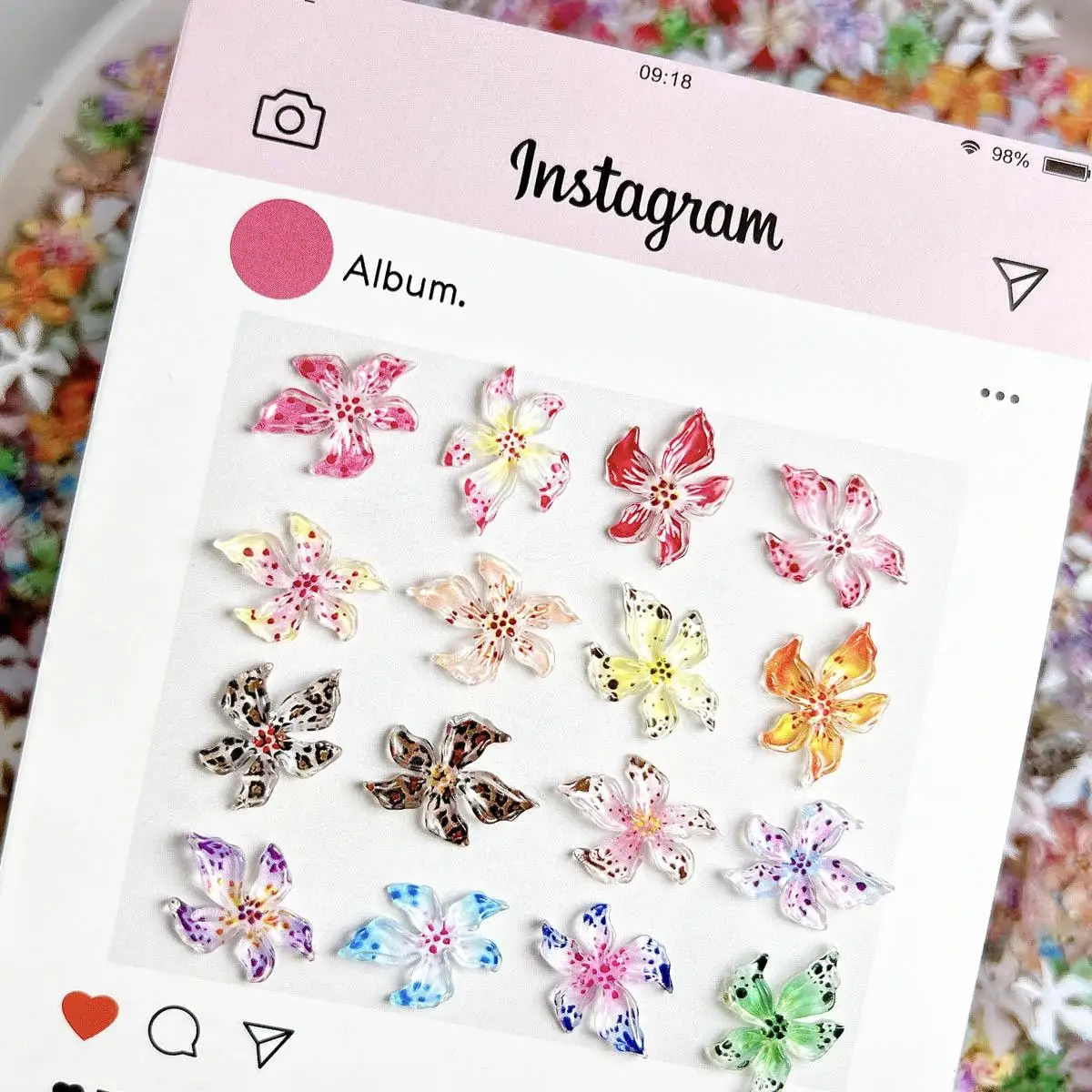 Mixed 3D Resin Gradient Colorful Transparent Lily Nail Art Decoration Bizarre Style Spotted Flower Nail Charms For Manicure DIY 4