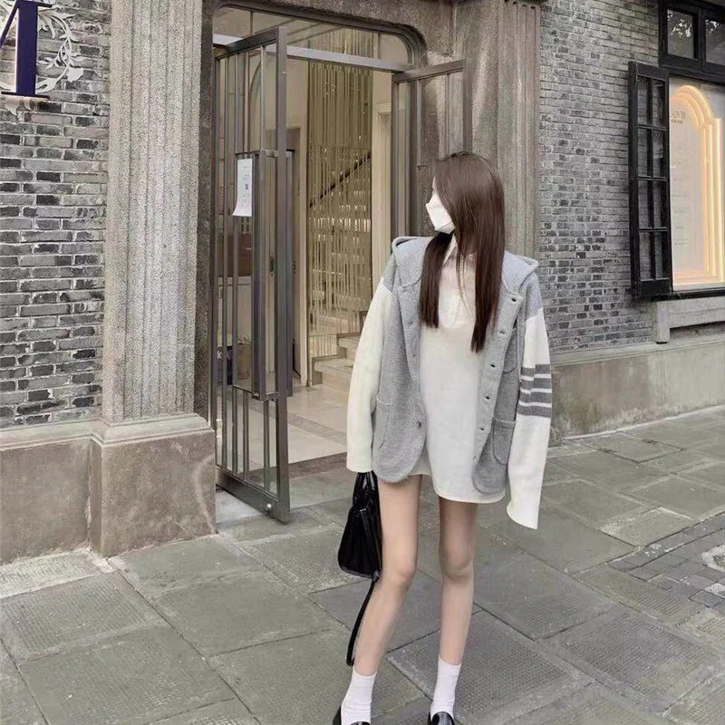 

Gray stitching hooded knitted jacket female TB loose sweater spring long-sleeved wool cardigan age-reducing college style