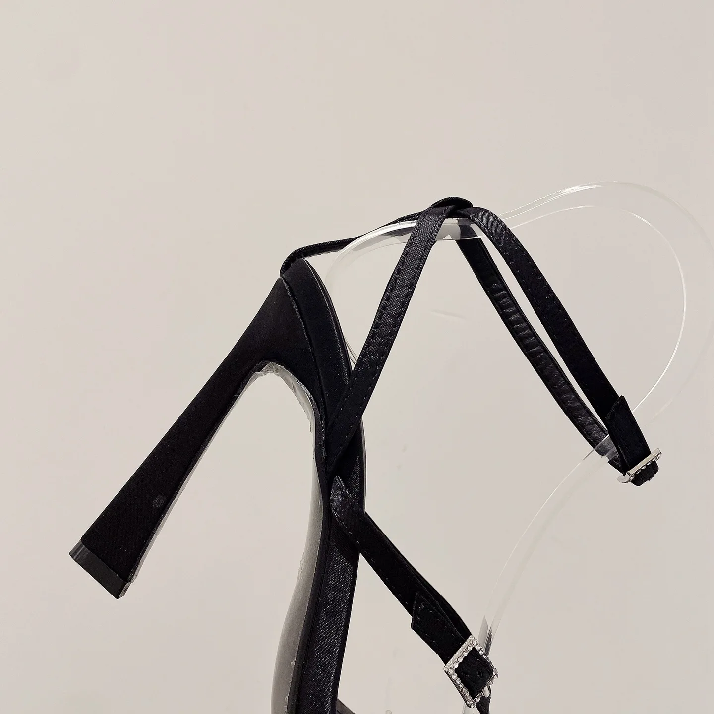 2023 Summer Pointed Toe Clip Toe Straight Button Strap Thin Heel High Heels for Foreign Trade Fashion Sexy Sandals for Women