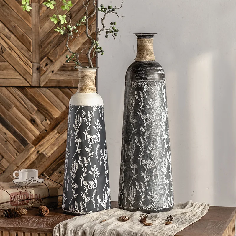 

Dry flower iron vase decorations, retro creative living room floral decorations, hand carved flower utensils