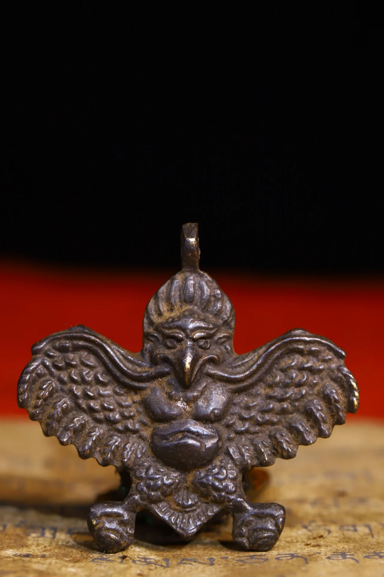 

2"Tibet Temple Collection Old Bronze Garuda Dhwaja Buddhist Dharma Protector Buddha Plaque Pendant amulet Dharma Town house