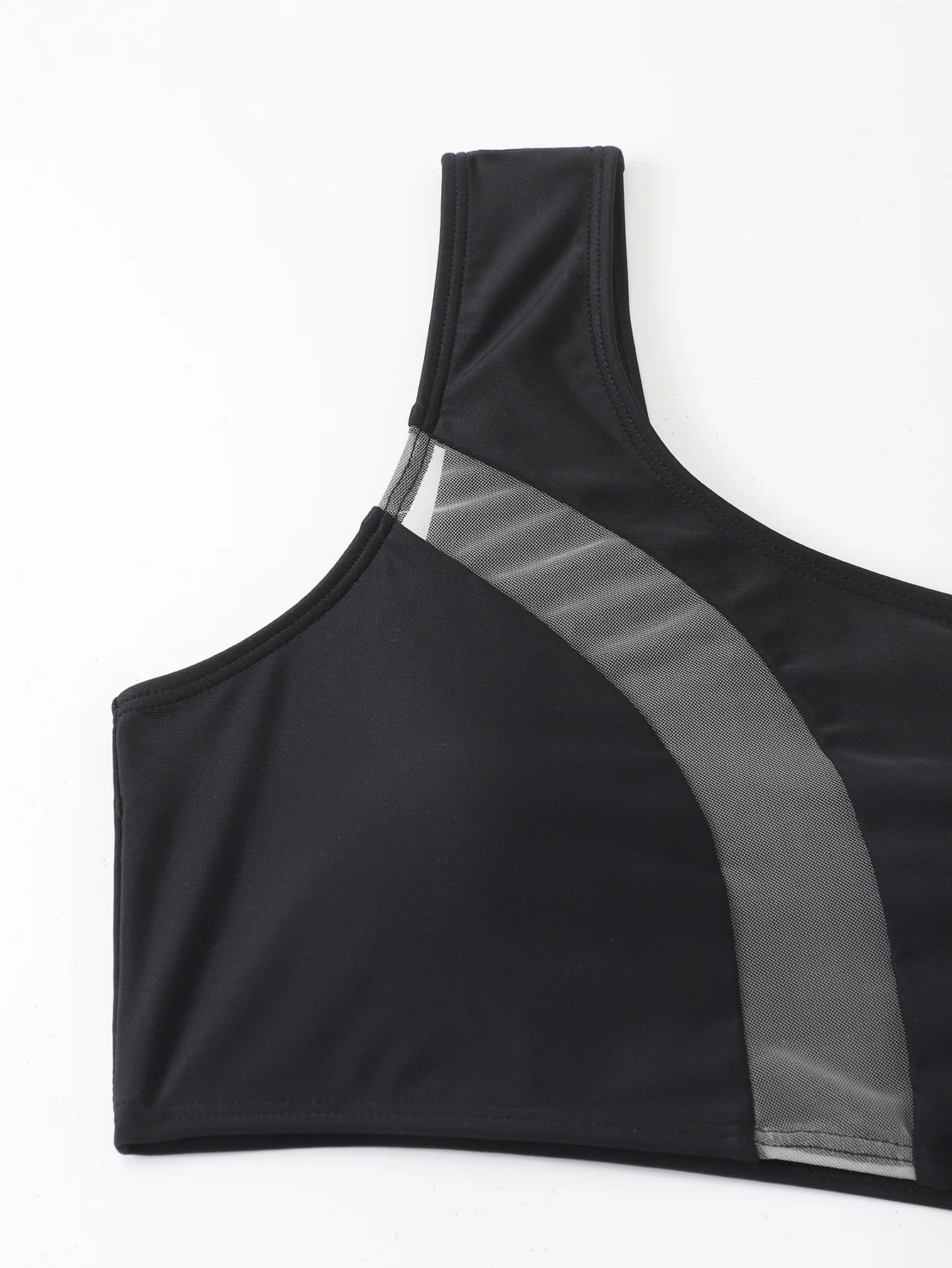 Рисунок 6 - Женское бикини с эффектом пуш-ап