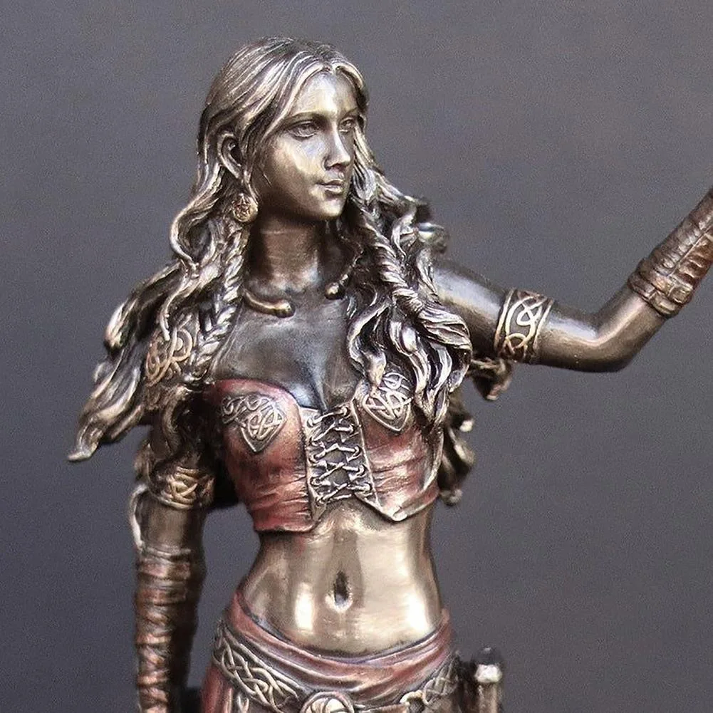 Resin Statues The Celtic Goddess of Battle with Crow & Sword Bronze Morrigan Finish Statue Ghost Head Cup Resin Crafts